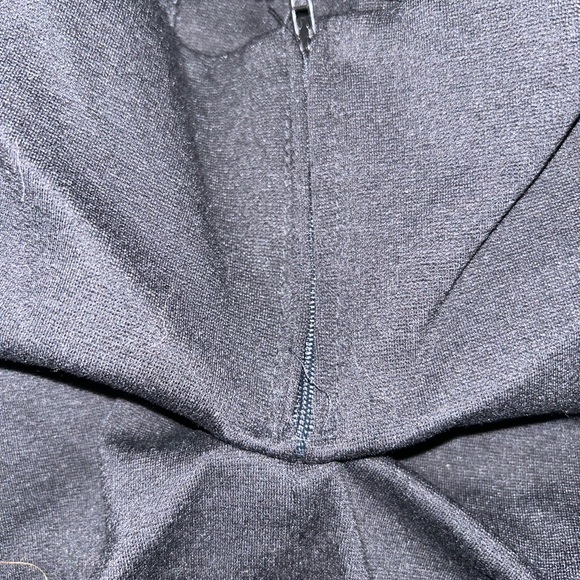 black skirt - Picture 5 of 7